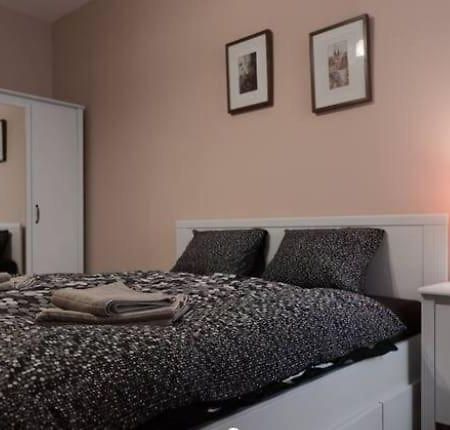 Apartment Vltavska A Πράγα Εξωτερικό φωτογραφία